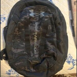 Under Armour Hustle 5.0 Backpacks 1361176 - Black / Black / Pitch Gray